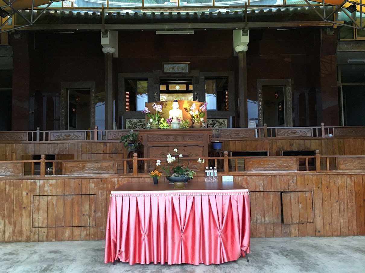 寺內